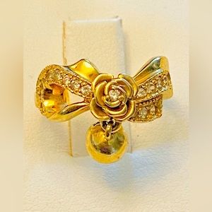 14k Yellow Gold bow/Rose Ring diamonds